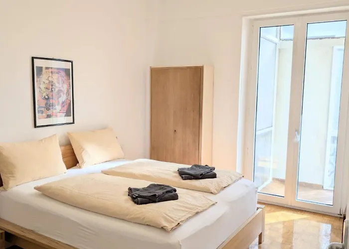 Апартаменти Bozenapartments Garibaldi *